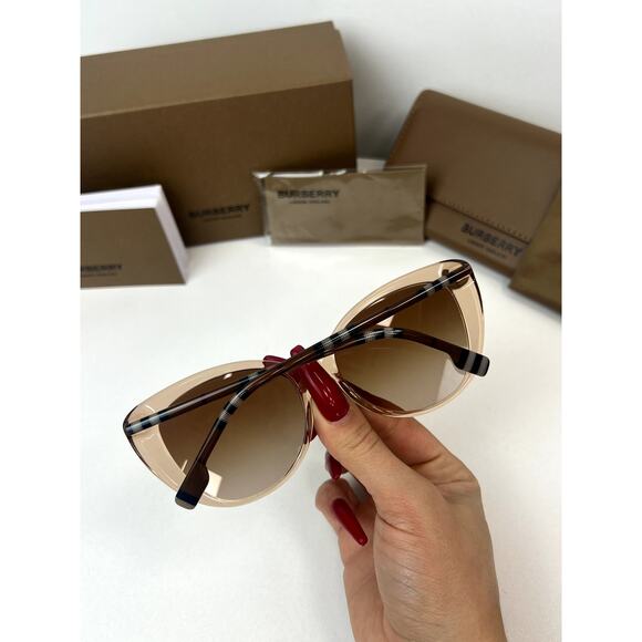 NEW Burberry BE4407 Cat Eye Checked Sunglasses in Beige